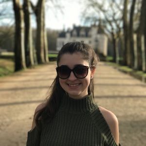 Meet your Posher, Cece